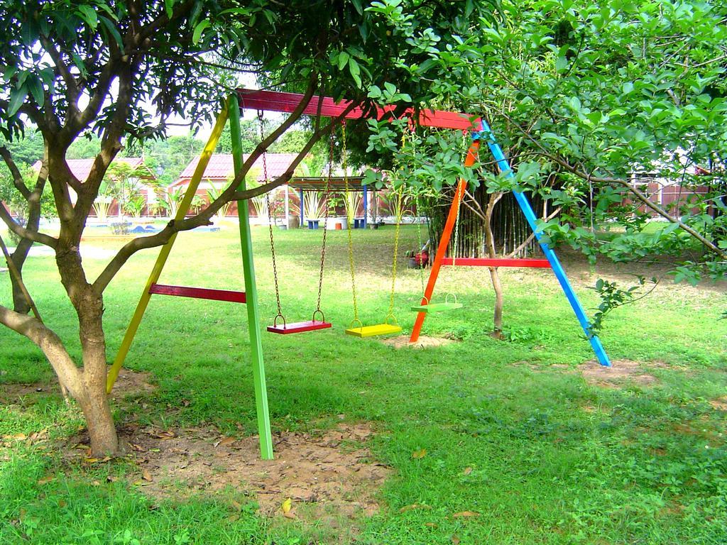 Mini-Golf **** & Resort Ubon Ratchathani Exterior foto